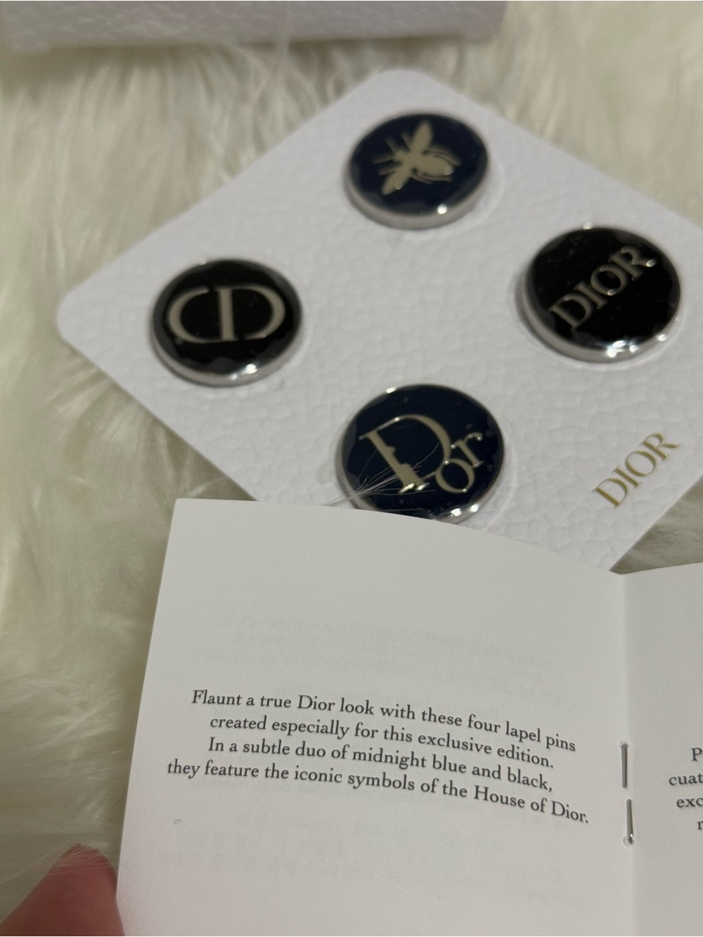 Christian Dior Beauty 4 Round Enamel Logo Buttons / Lapel Pins - Picture 7 of 8